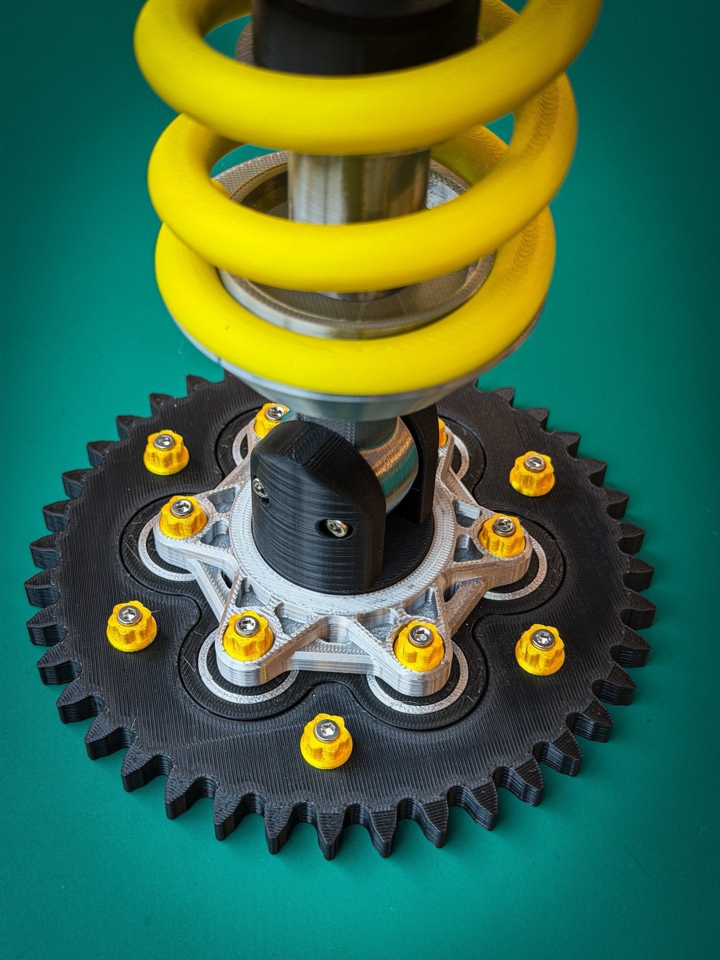 KRAFTLICHT™ – Die industrielle Schreibtischlampe mit Charakter