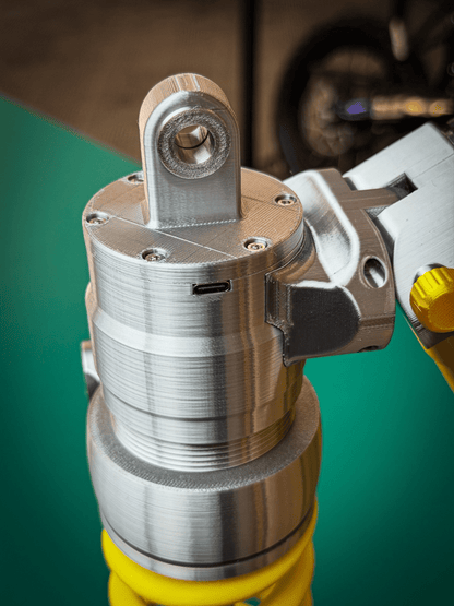 KRAFTLICHT™ – Die industrielle Schreibtischlampe mit Charakter